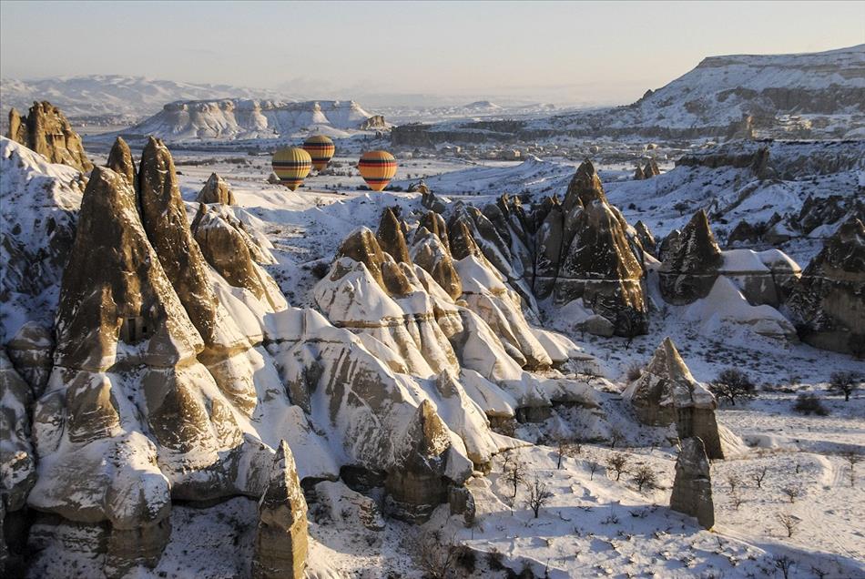 Kapadokya'da sıfırın altında balon turu