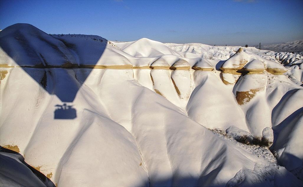 Kapadokya'da sıfırın altında balon turu