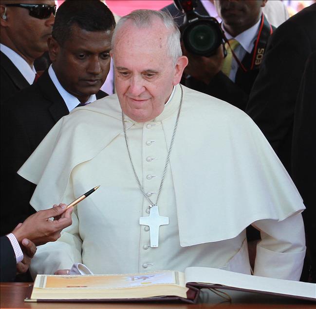 Pope Francis visits Sri Lanka