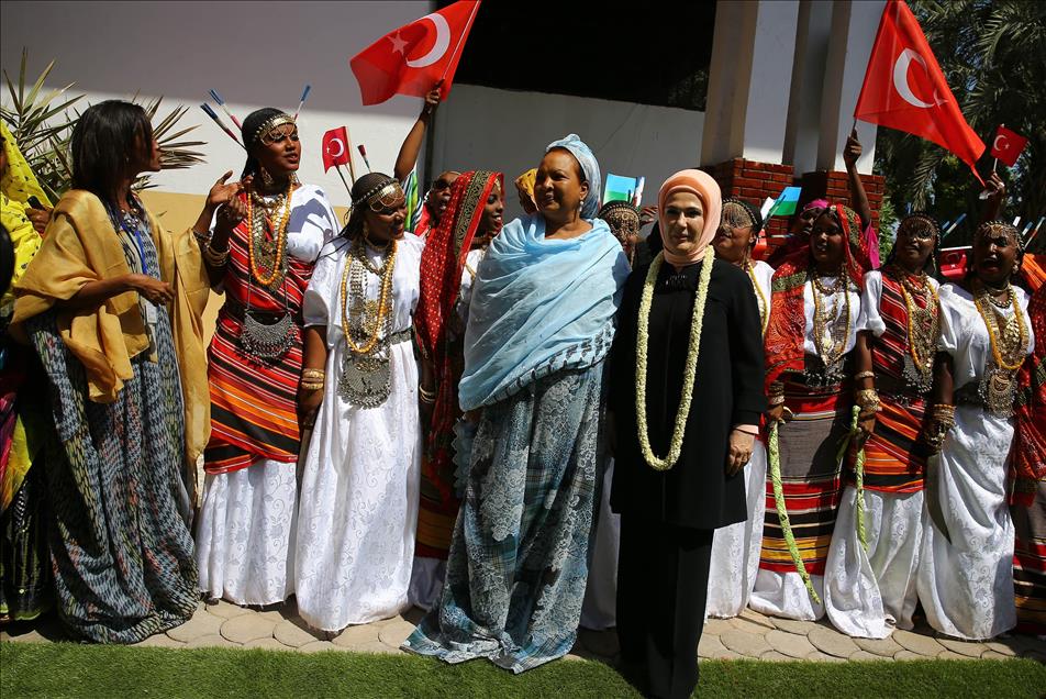 Cumhurbaşkanı Erdoğan'ın eşi Emine Erdoğan