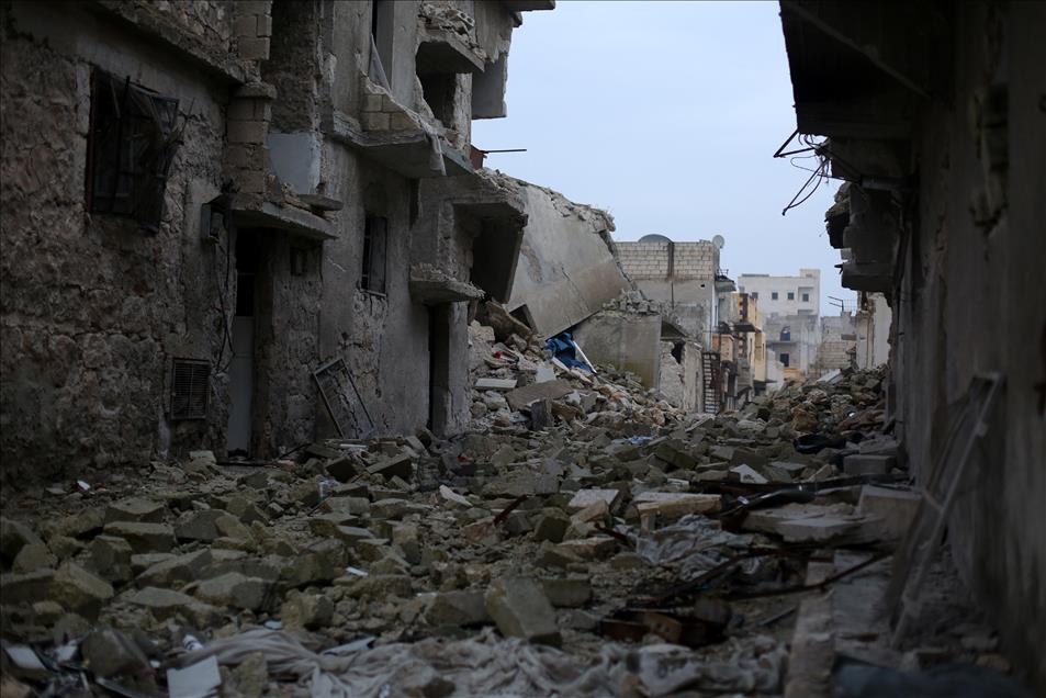 Muhalifler Halep'te ilerliyor