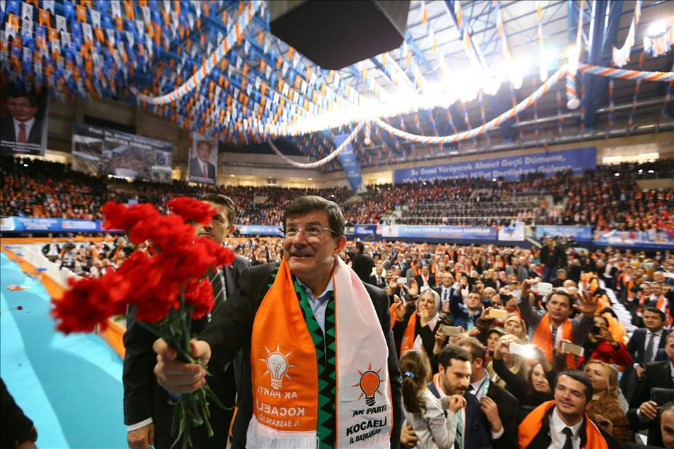 Başbakan Davutoğlu, Kocaeli'de