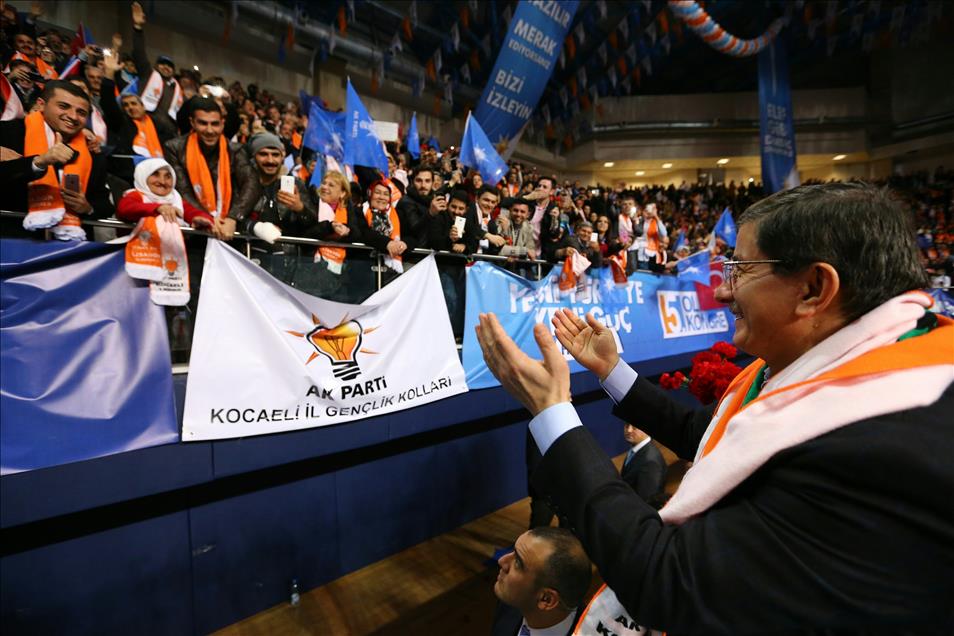 Başbakan Davutoğlu, Kocaeli'de