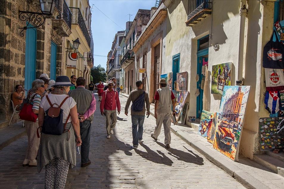"Değişmeden görelim" diyenler Havana'ya geliyor