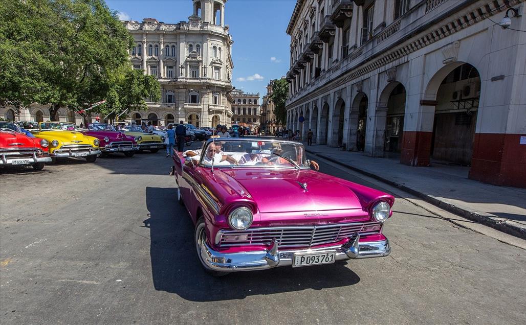 "Değişmeden görelim" diyenler Havana'ya geliyor