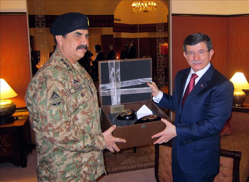 Başbakan Davutoğlu, Pakistan'da