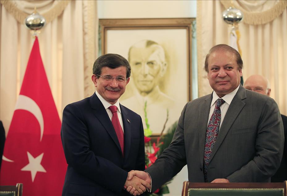 Başbakan Ahmet Davutoğlu Pakistan'da 