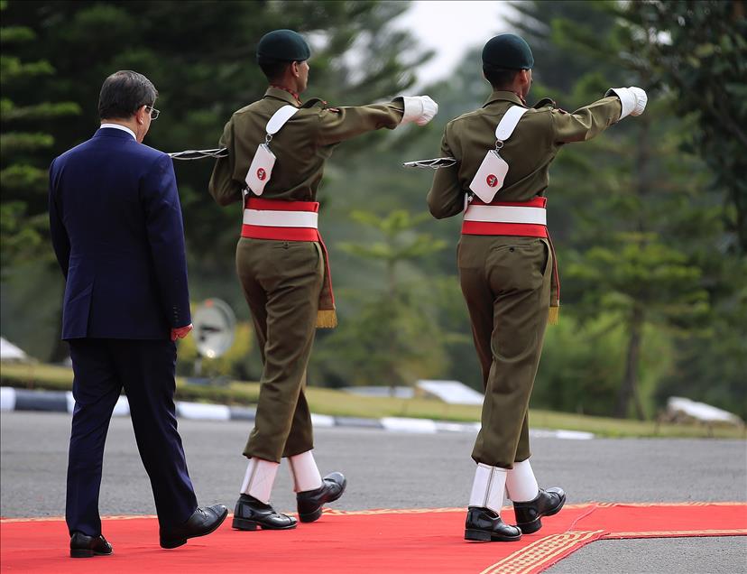 Başbakan Davutoğlu Pakistan'da