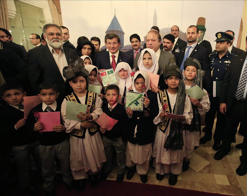 Başbakan Ahmet Davutoğlu Pakistan'da