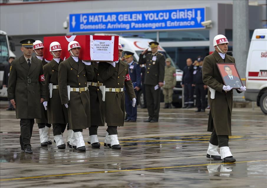 Şehitlerimizi uğurluyoruz