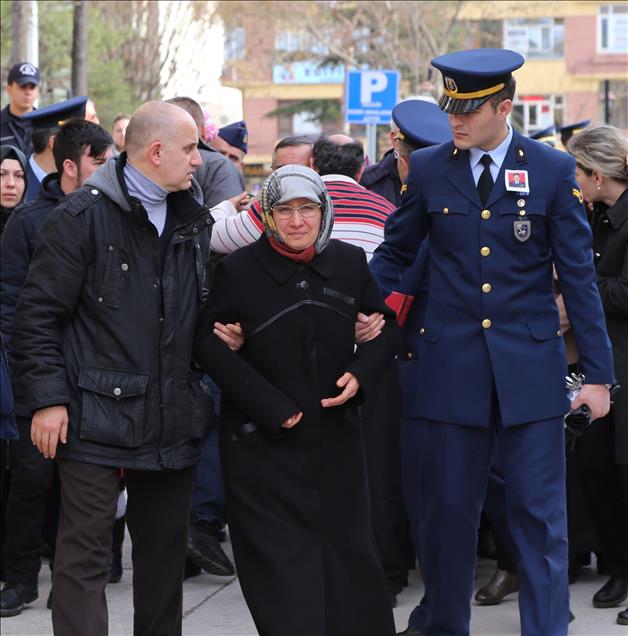 Şehitlerimizi uğurluyoruz