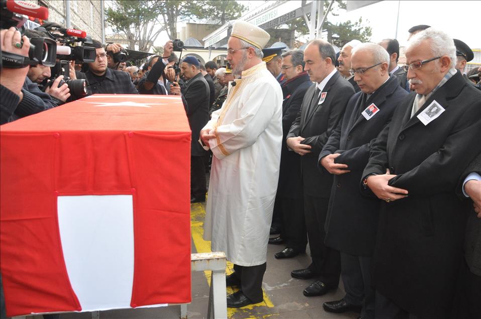 Şehitlerimizi uğurluyoruz