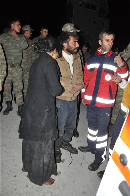 Donmak üzere olan Suriyelileri Mehmetçik kurtardı