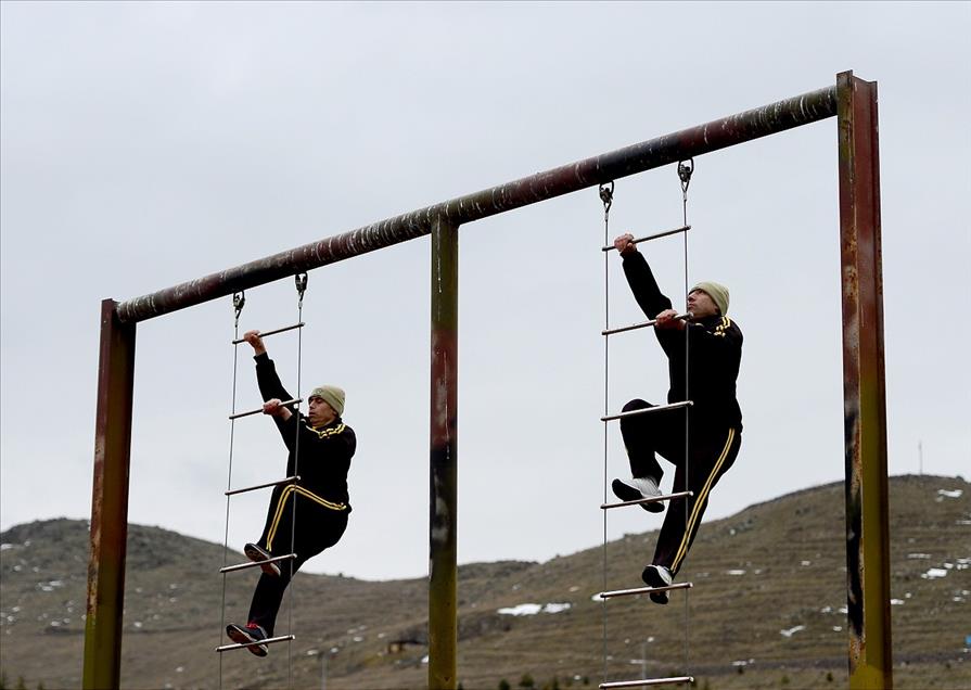 Parolaları "tek atışta imha"