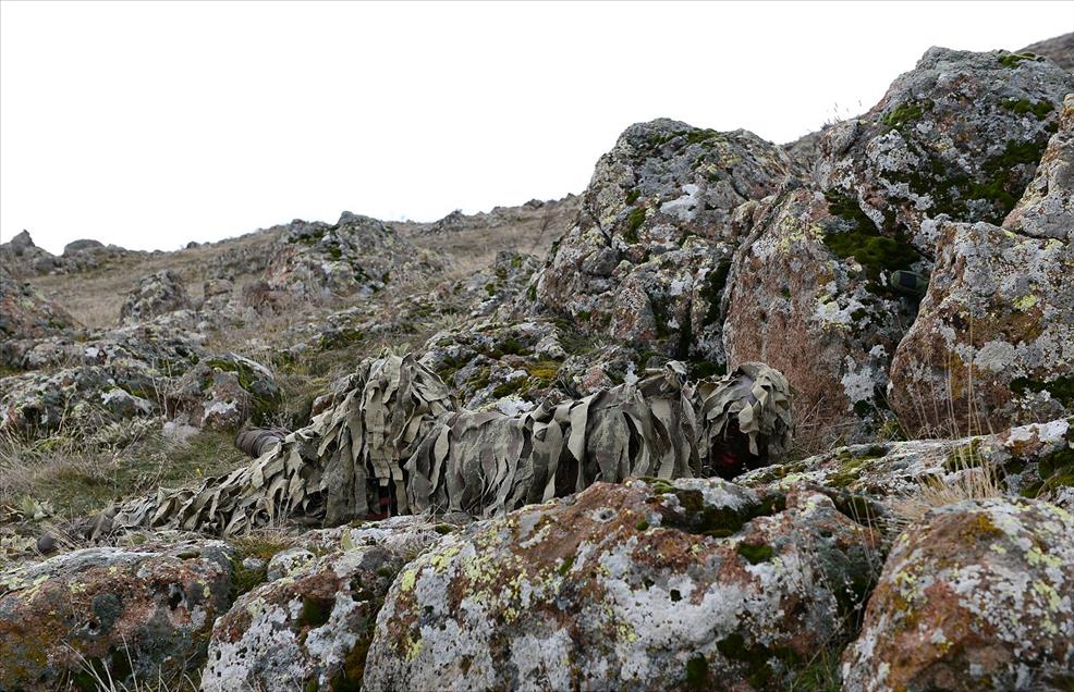 Parolaları "tek atışta imha"