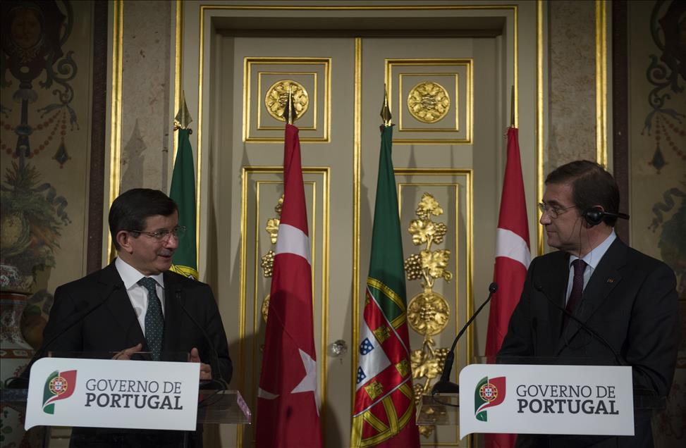 Başbakan Davutoğlu - Portekiz Başbakanı Coelho 