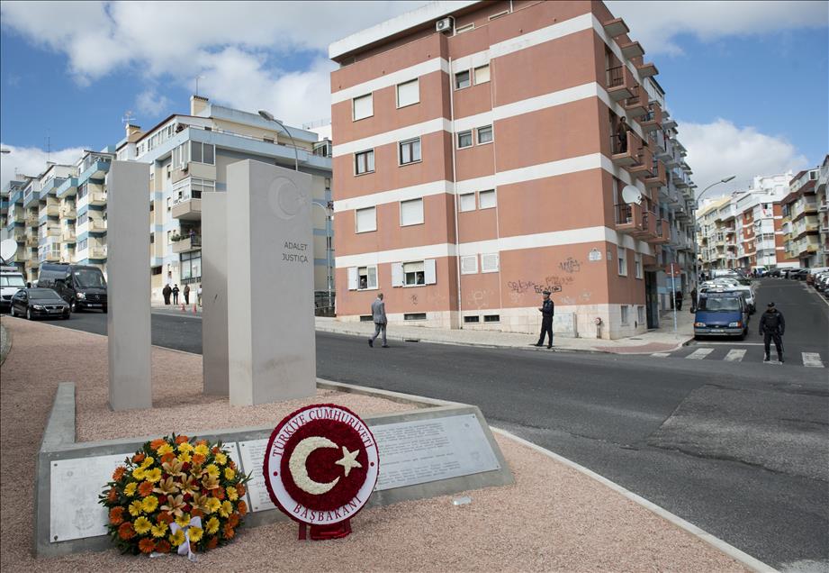 Başbakan Ahmet Davutoğlu Portekiz’de 