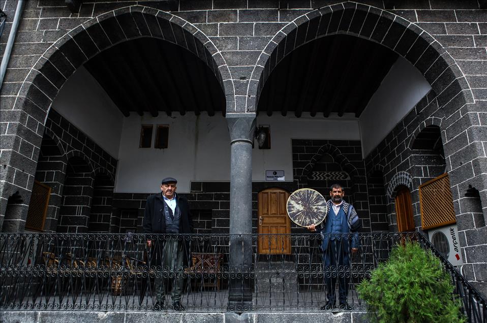 Kürt edebiyatının 5 bin yıllık taşıyıcıları: Dengbejler