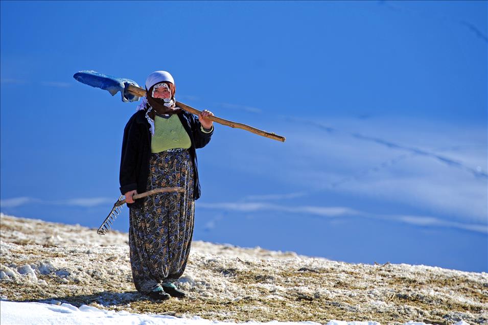 Doğu ve Güneydoğu'nun zor zanaatı kadın olmak