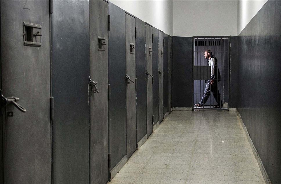 Libya’da savaş sırasında esir alınan mahkumların kaldığı hapishane