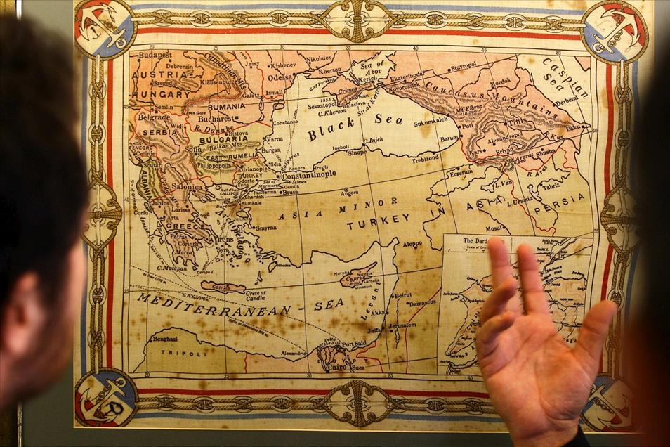 Mendilde kalan işgal bayrağı