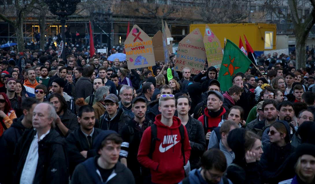 Avrupa Merkez Bankası yeni binası protesto edildi