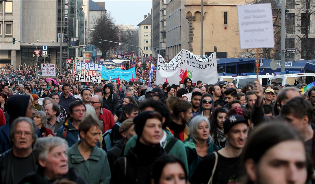 Avrupa Merkez Bankası yeni binası protesto edildi