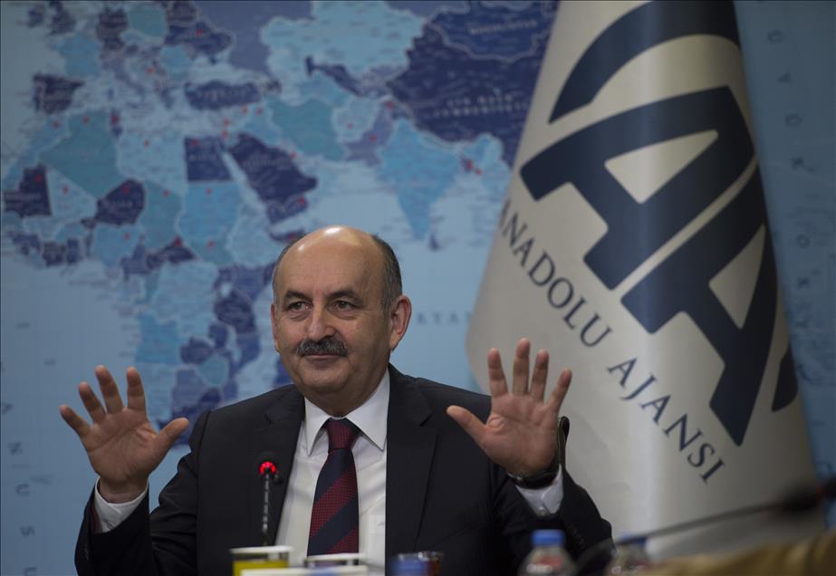 Sağlık Bakanı Mehmet Müezzinoğlu, AA Editör Masası'nda
