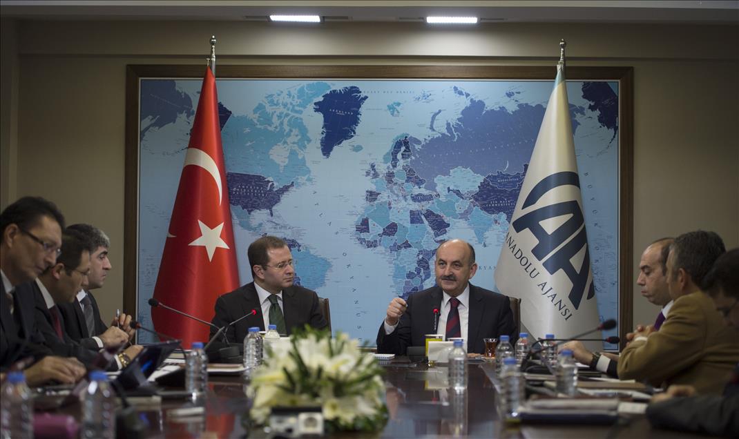 Sağlık Bakanı Mehmet Müezzinoğlu, AA Editör Masası'nda
