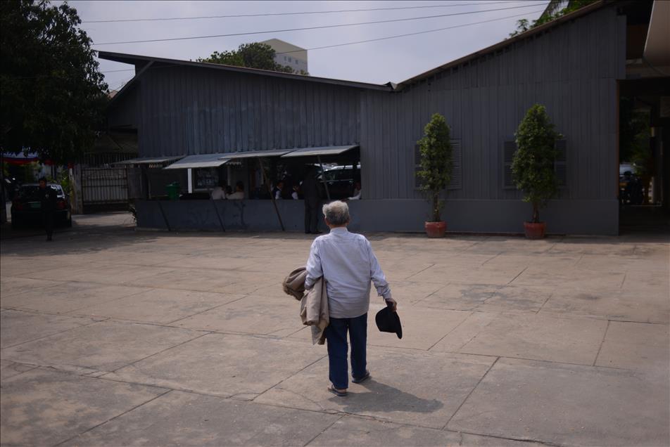 Memorial for Khmer Rouge victims unveiled in Cambodia