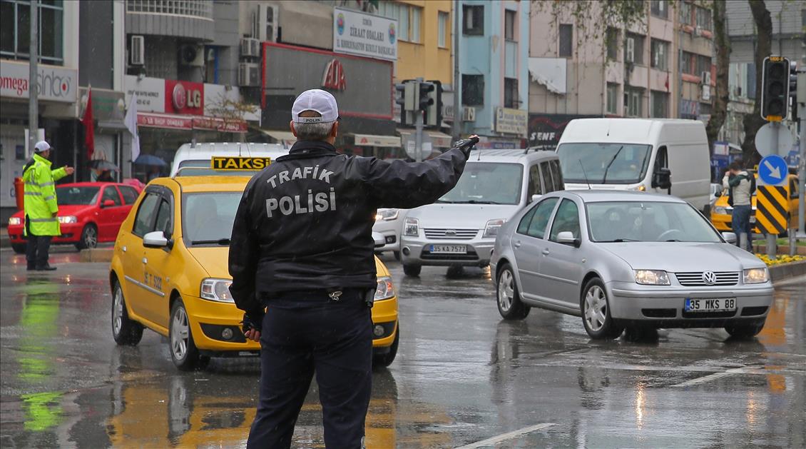 İzmir'de elektrik kesintisi