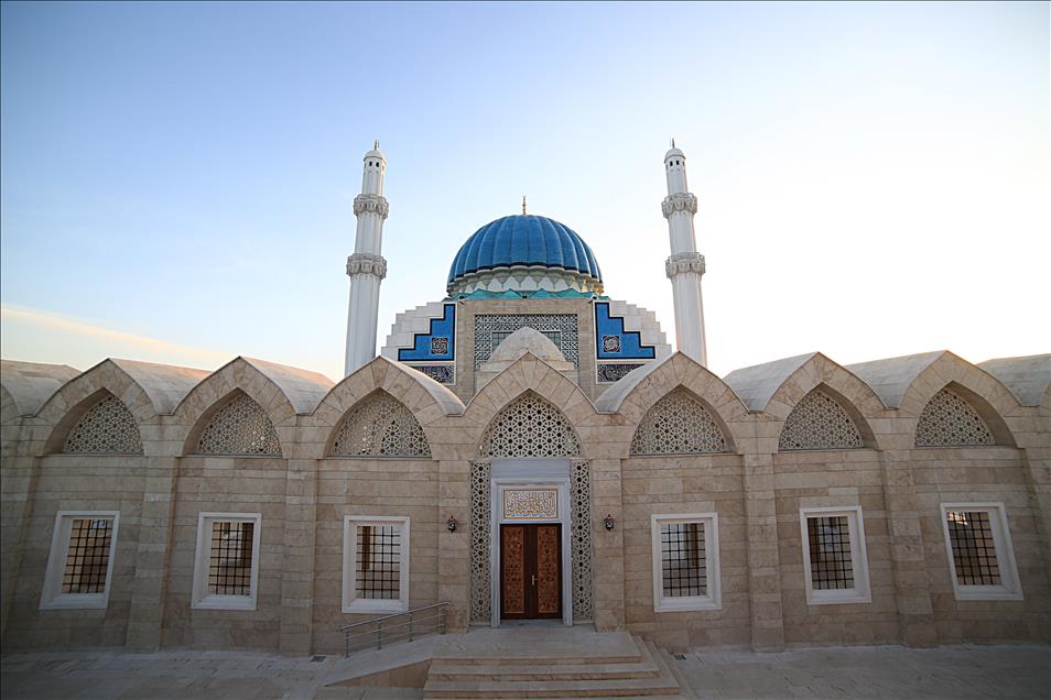 Hoca Ahmet Yesevi Camii ibadete açılıyor