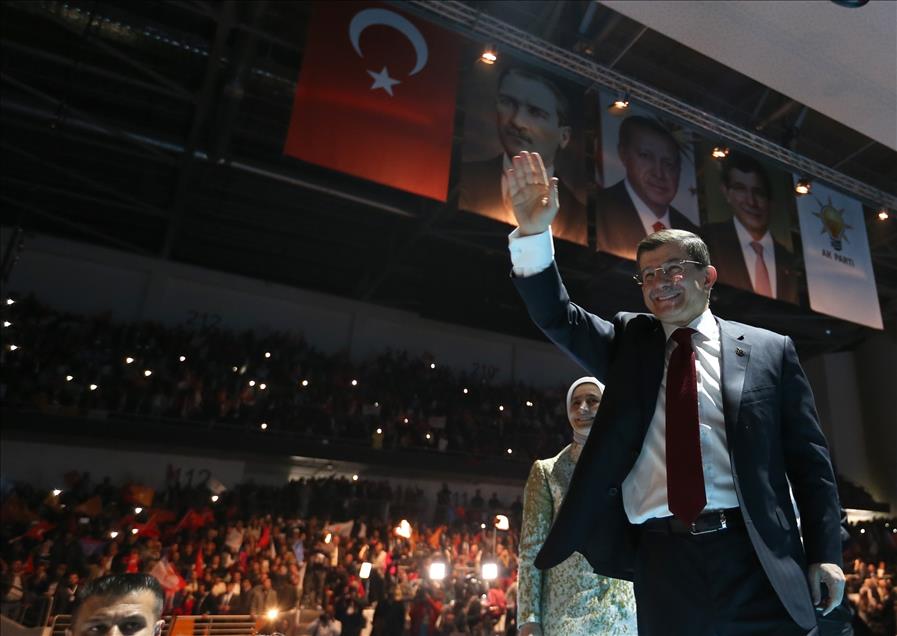 AK Parti Genel Başkanı ve Başbakan Davutoğlu, milletvekili adaylarını tanıttı