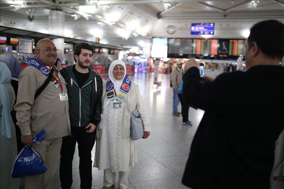 Kudüs bağlantılı umreye gidecek kafile yola çıktı