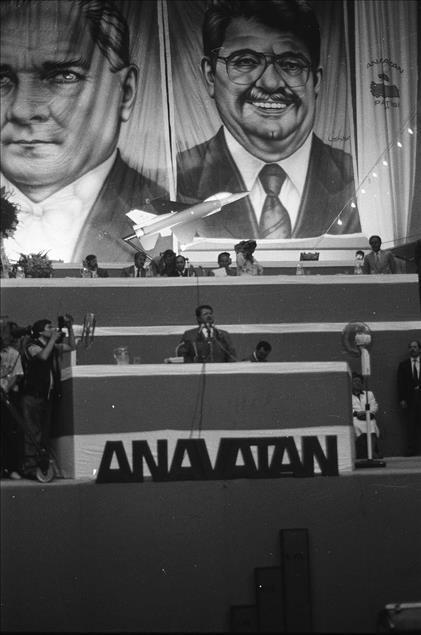8. Cumhurbaşkanı Özal, anılıyor