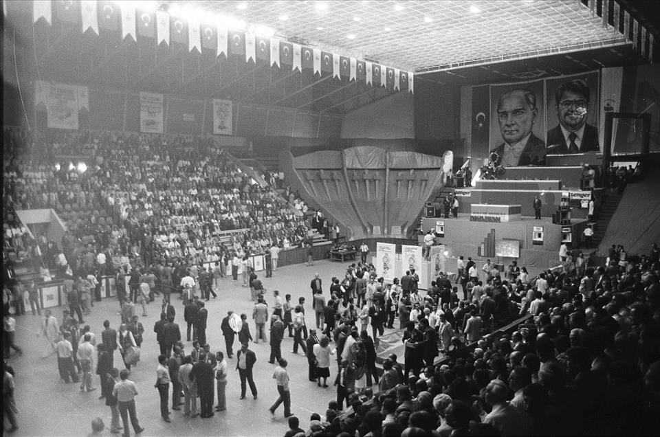 8. Cumhurbaşkanı Özal, anılıyor