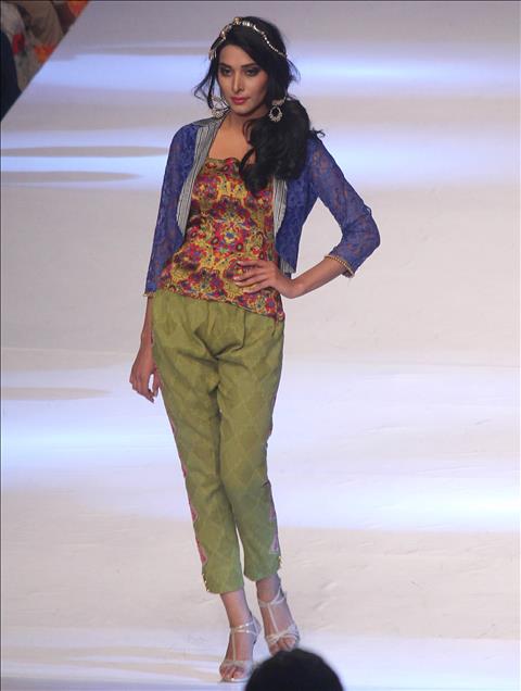 Pakistan Fashion Design Council (PFDC) Sunsilk Fashion Week