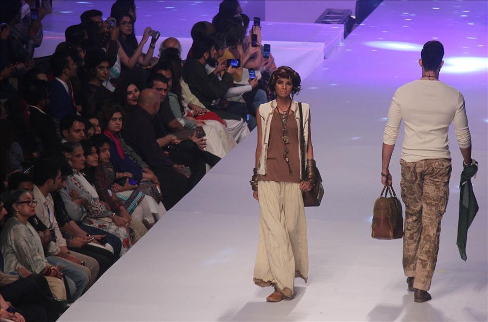 Pakistan Fashion Design Council (PFDC) Sunsilk Fashion Week