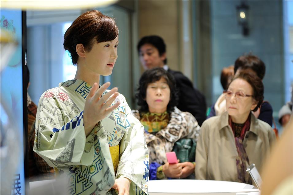 Humanoid robot starts working at a department store in Japan