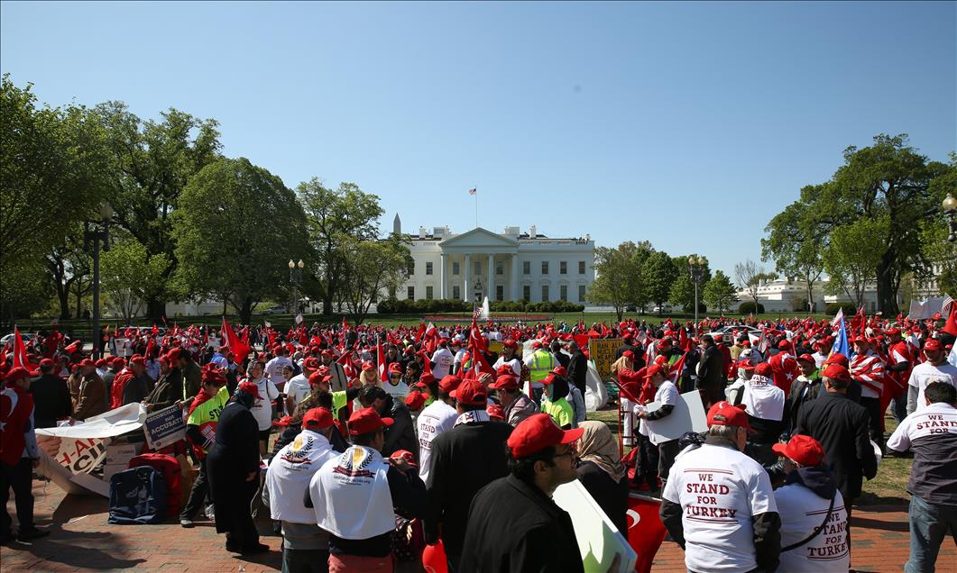 Washington'da binler “Barış ve Dayanışma” için yürüdü