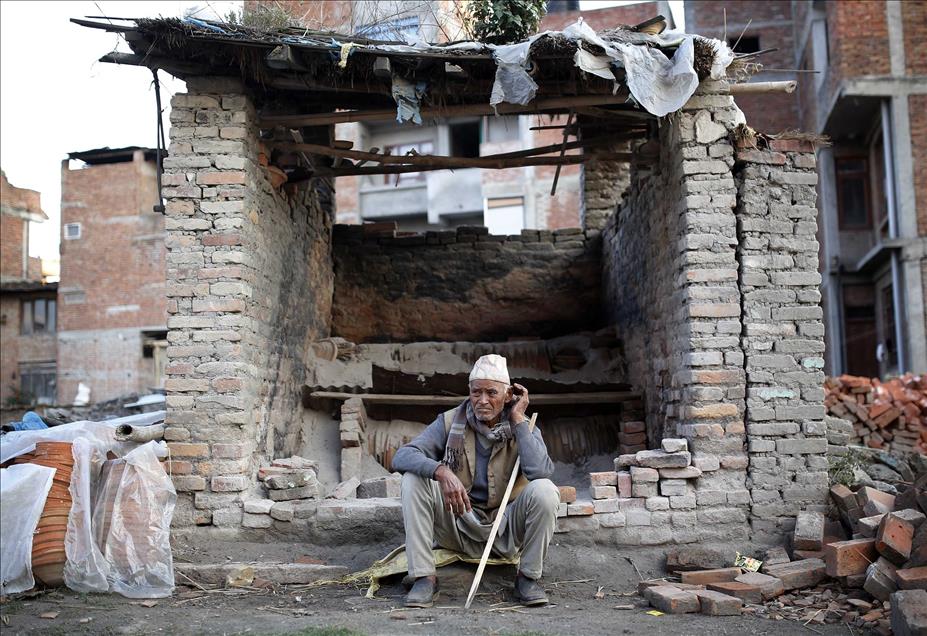 Powerful earthquake hits Nepal
