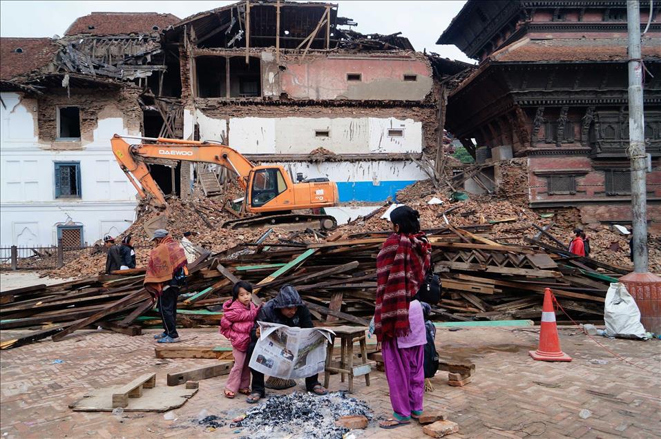 Powerful earthquake hits Nepal