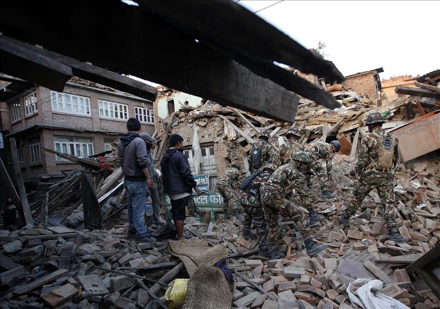 Powerful earthquake hits Nepal