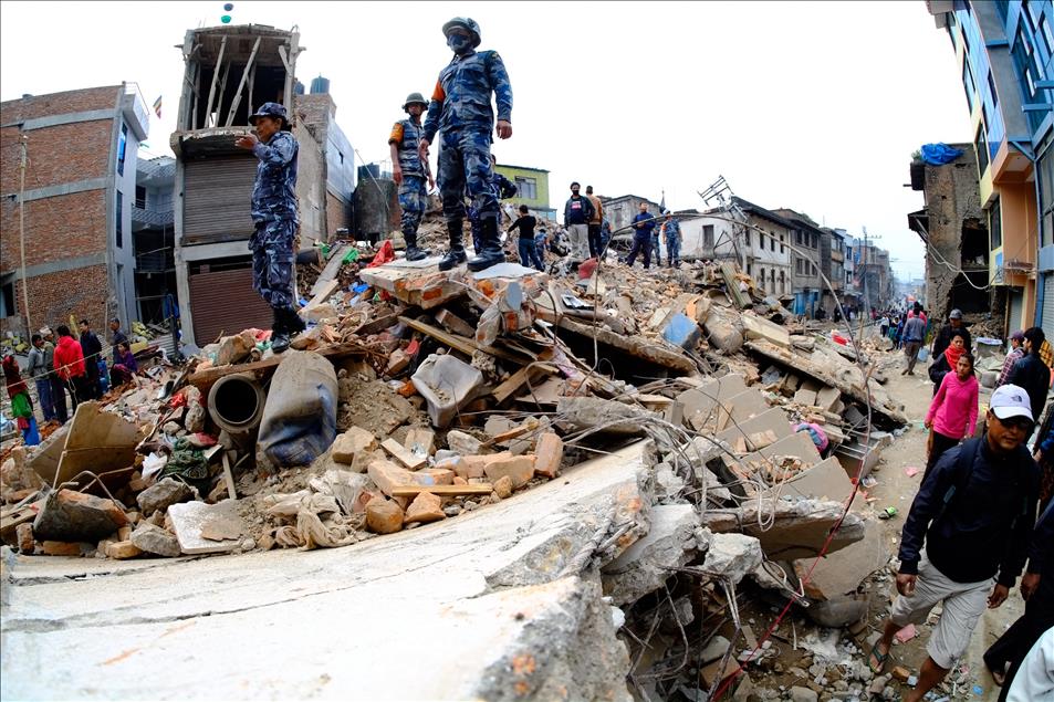 Powerful earthquake hits Nepal