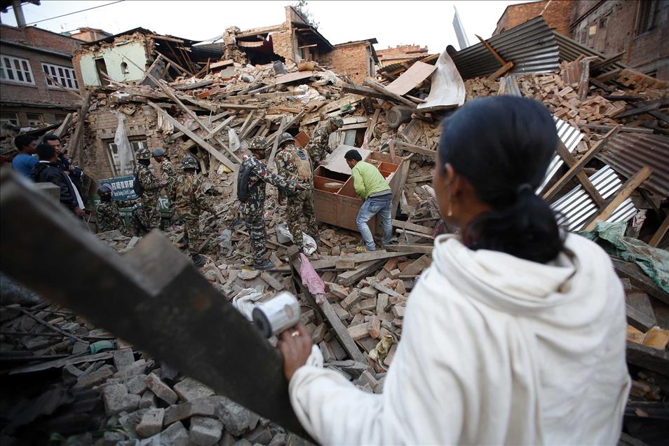 Powerful earthquake hits Nepal
