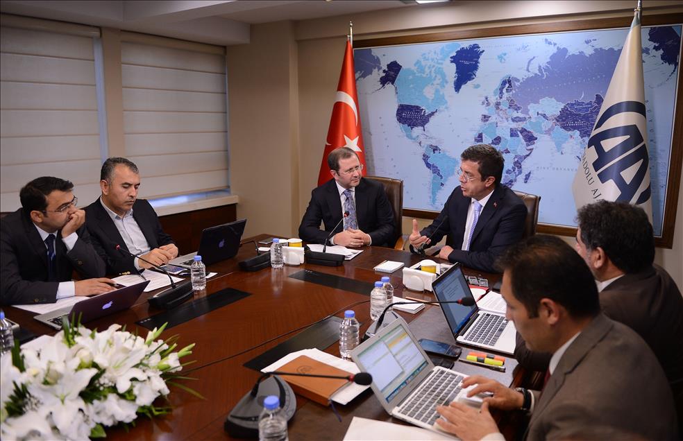 Ekonomi Bakanı Nihat Zeybekci, AA Editör Masası'nda