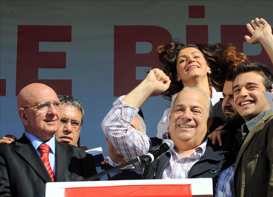 Sinema sanatçısı Zeki Alasya vefat etti