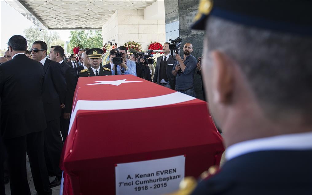 7. Cumhurbaşkanı Evren'in cenaze töreni