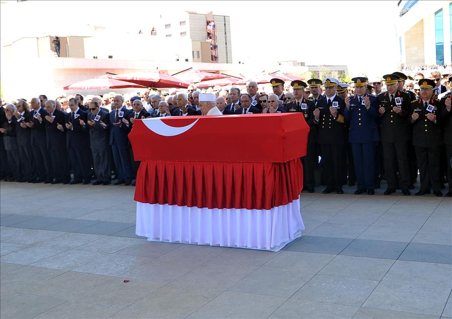 7. Cumhurbaşkanı Evren'in cenaze töreni