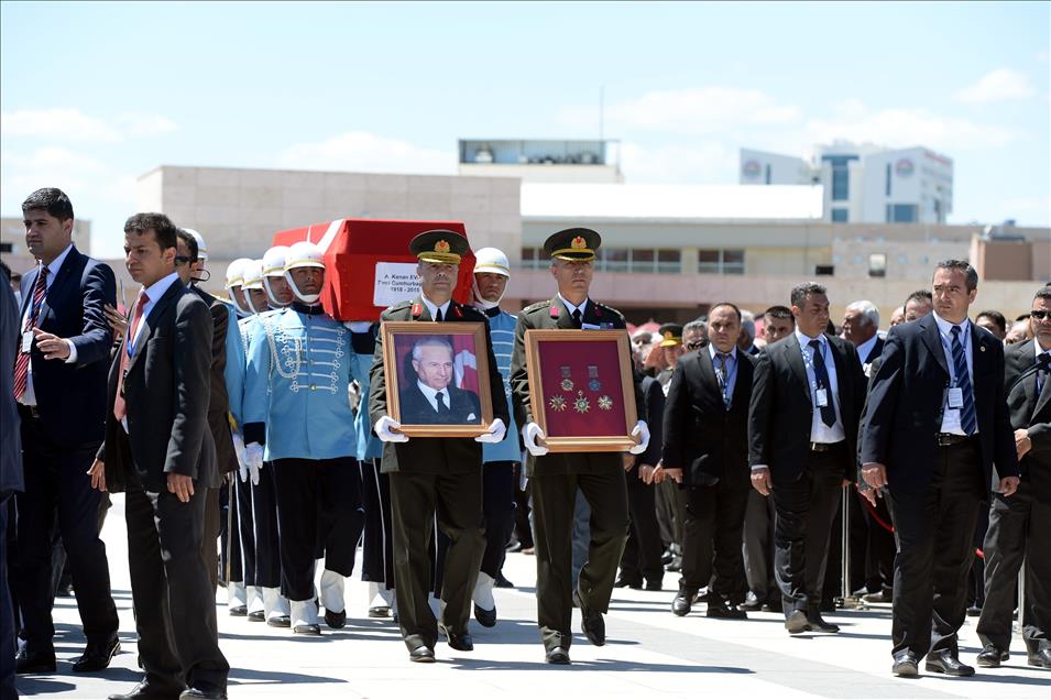 7. Cumhurbaşkanı Evren'in cenaze töreni
